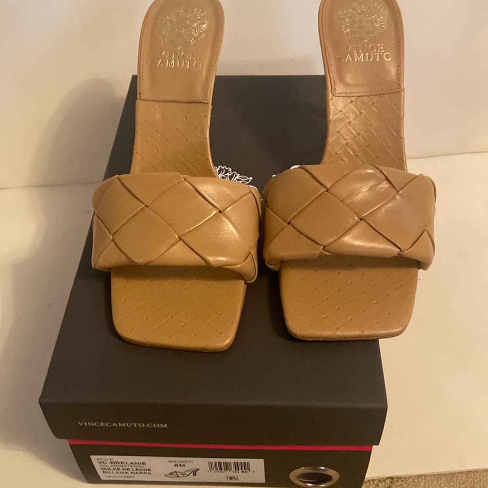 Vince Camuto leather slides